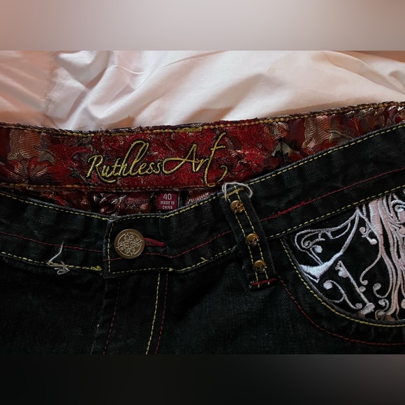 Ruthless art jort - Picture 2 of 3